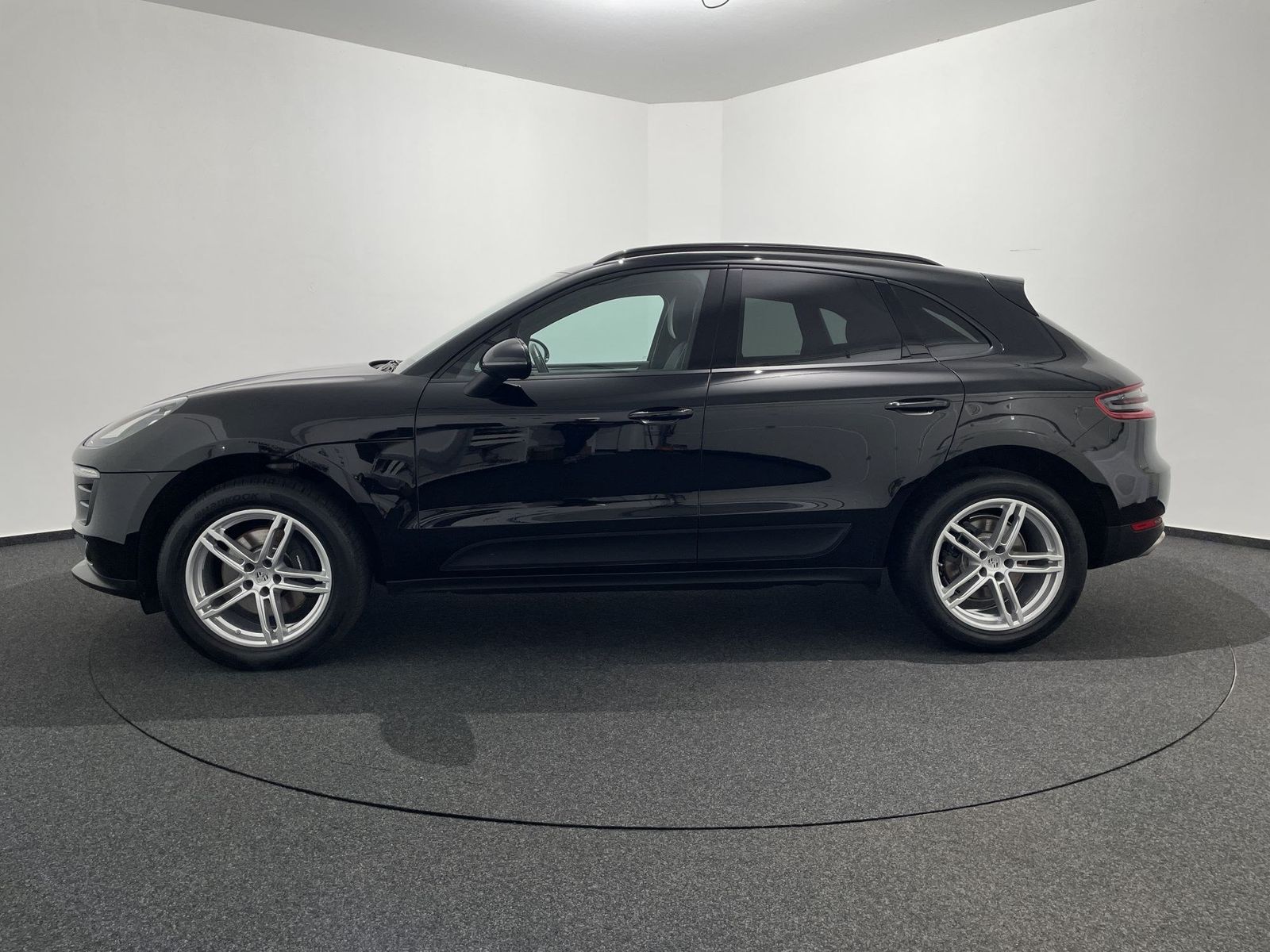 Porsche Macan PDK DAB LED AHK el. Sitze Klima PDC foto 8