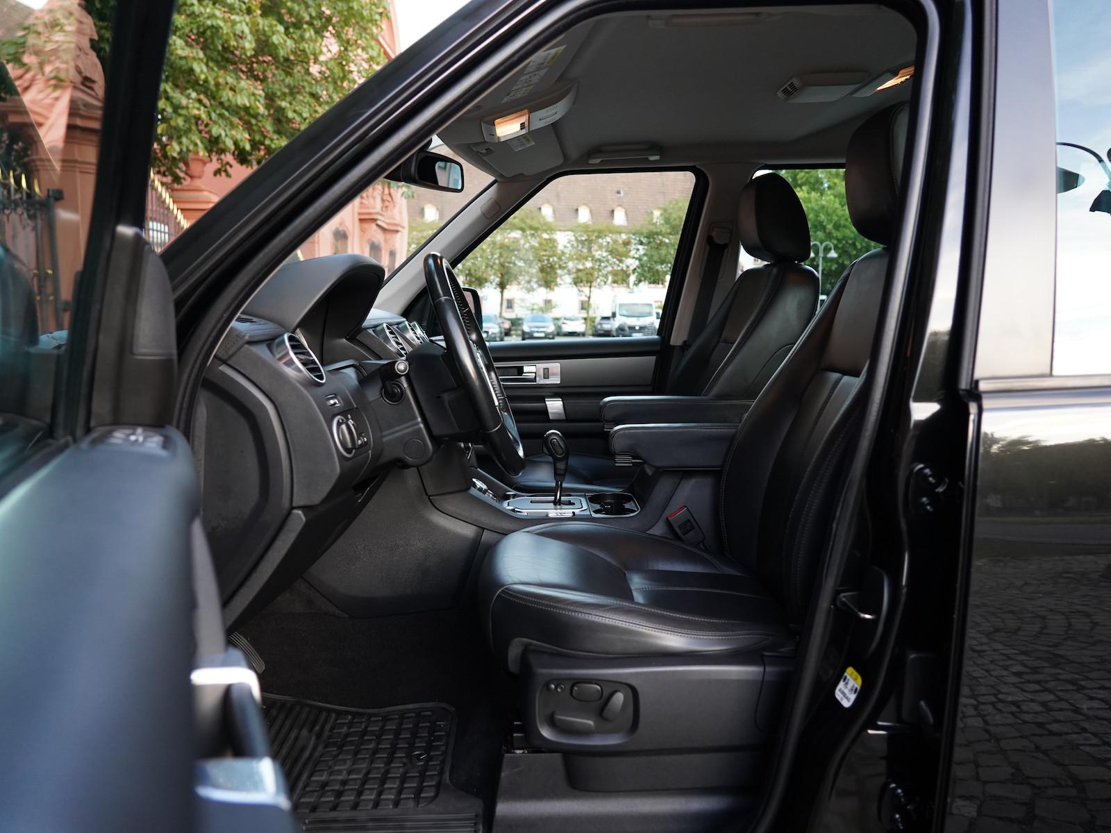 Land Rover Discovery 4 3.0 TDV6 Facelift | 245 ch | BVA | Suspension pneumatique | Caméra de recul | Cuir électrique chauffant | Attelage amovible 3 500 kg | Bi-xénon