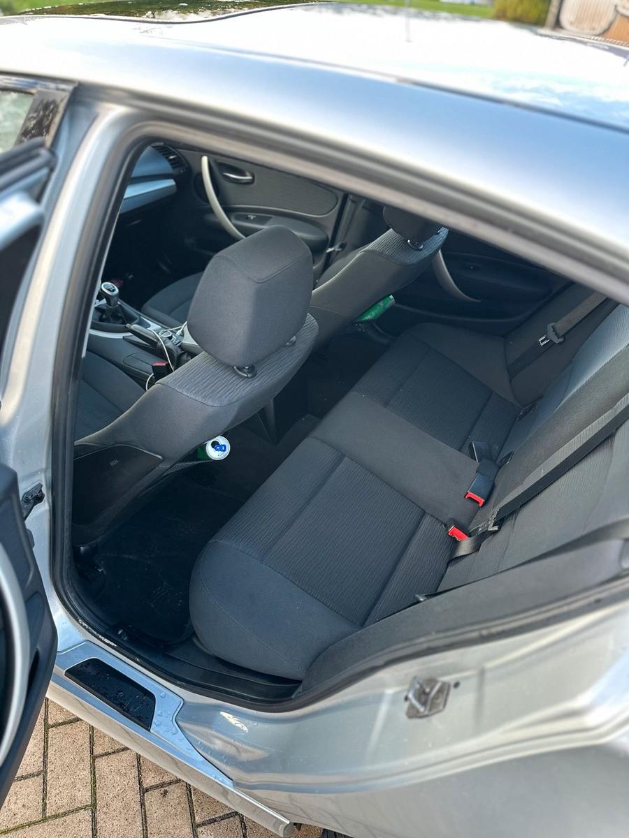 BMW 118 2011 — photo 7