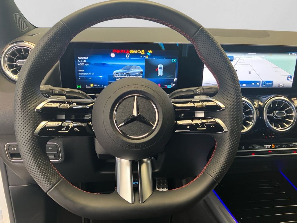 Mercedes-Benz GLA 180 d AMG NIGHT DISTR 360° TOTW KEYL LED 19' foto 13