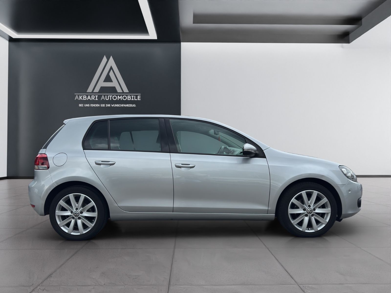 Fahrzeugabbildung Volkswagen Golf VI Highline*Automatik*Schiebedach*Vollleder