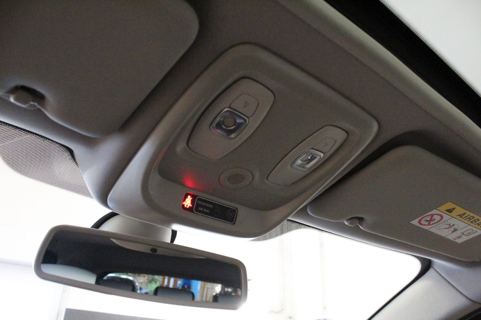 Fahrzeugabbildung Renault Captur TCe 120 EDC *Initiale Navi*Automatik*