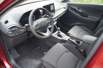 Hyundai i30 1.5T-GDI Hybrid48V DCT.NAVI-KAMERA-SHZG-PDC-