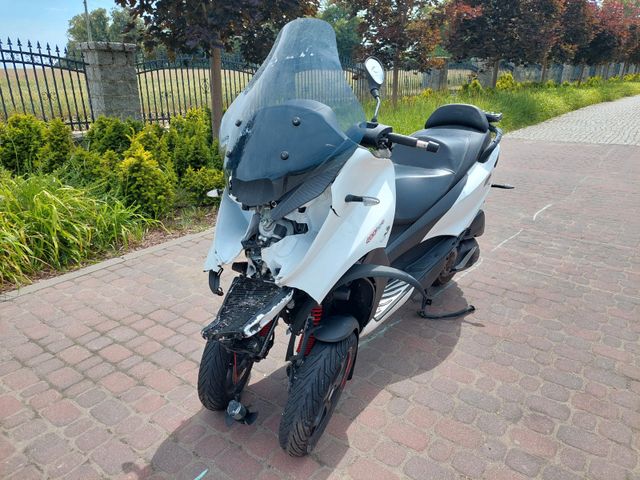 Piaggio MP3 400 / UNFALL / DAMAGED