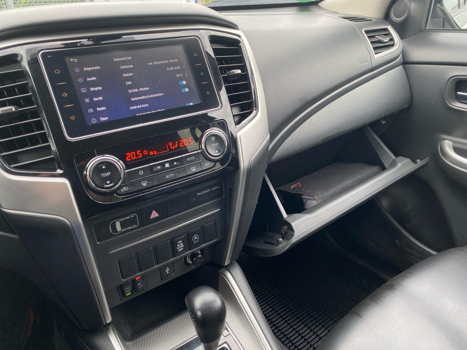 Mitsubishi L200 SELECT 2,2 DI-D Aut. TEMP+SHZ+KAMERA+DAB