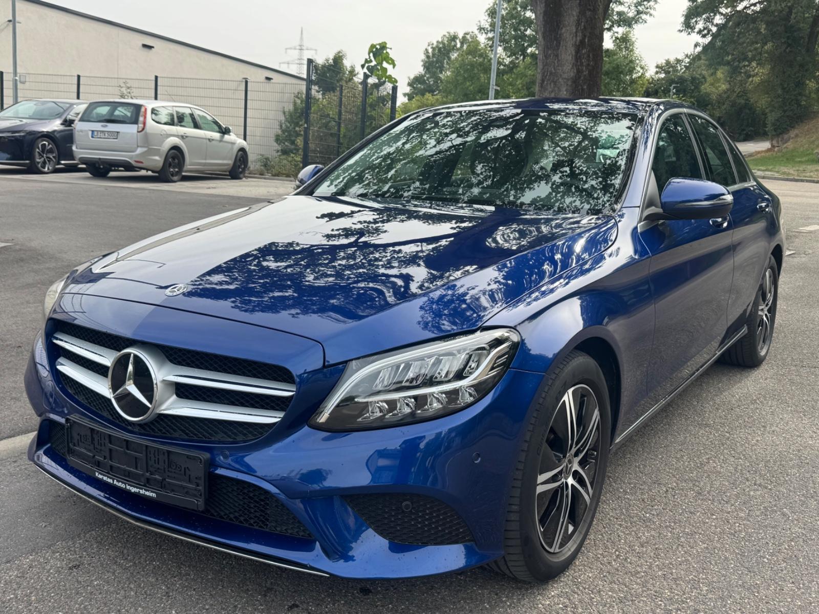 Mercedes-Benz C 180 C Limousine Automatik LED Navigation