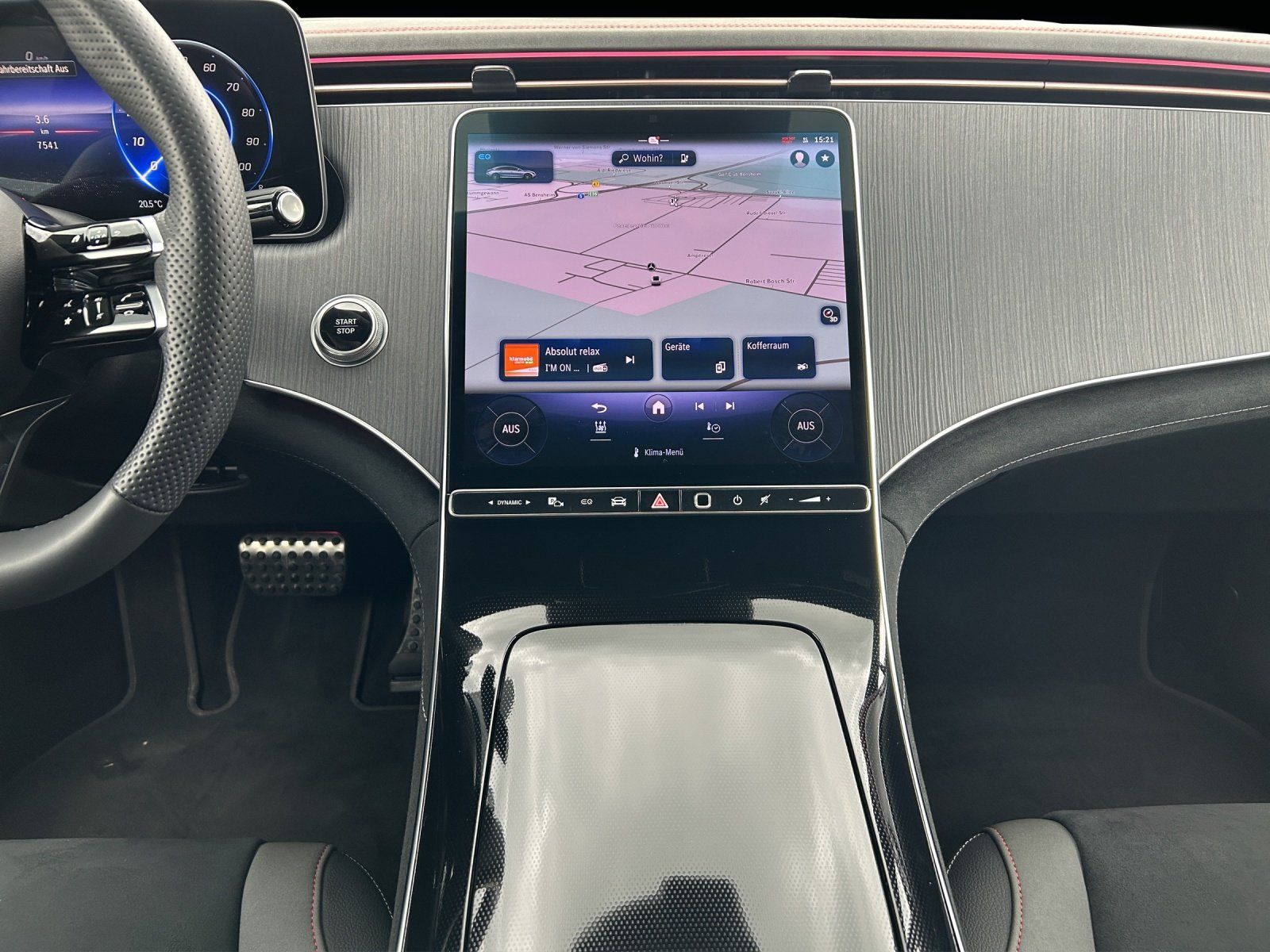 Fahrzeugabbildung Mercedes-Benz EQE350 AMG Prem AIRMATIC Memo DISTRO AHK 4,5°HAL