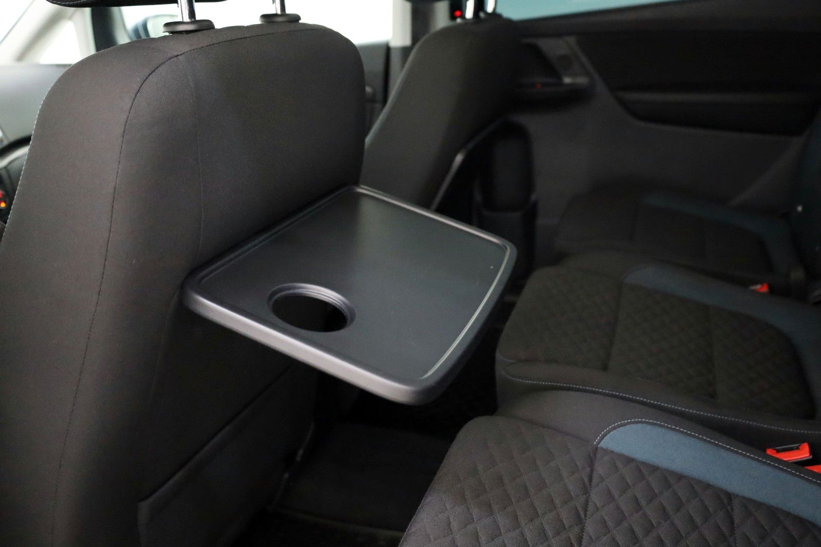 Fahrzeugabbildung Volkswagen Sharan IQ.DRIVE 4M Navi,LED,Panorama,Kamera,SH