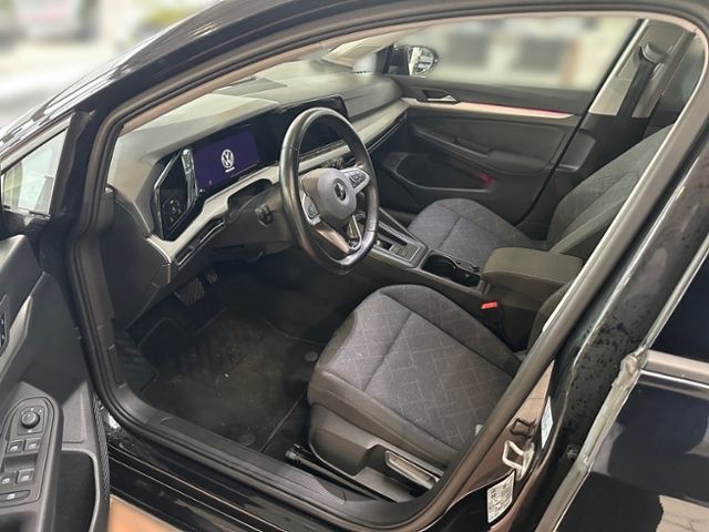 Fahrzeugabbildung Volkswagen Golf 2.0 TDI DSG Life LED NAVI ACC APP CONNECT G