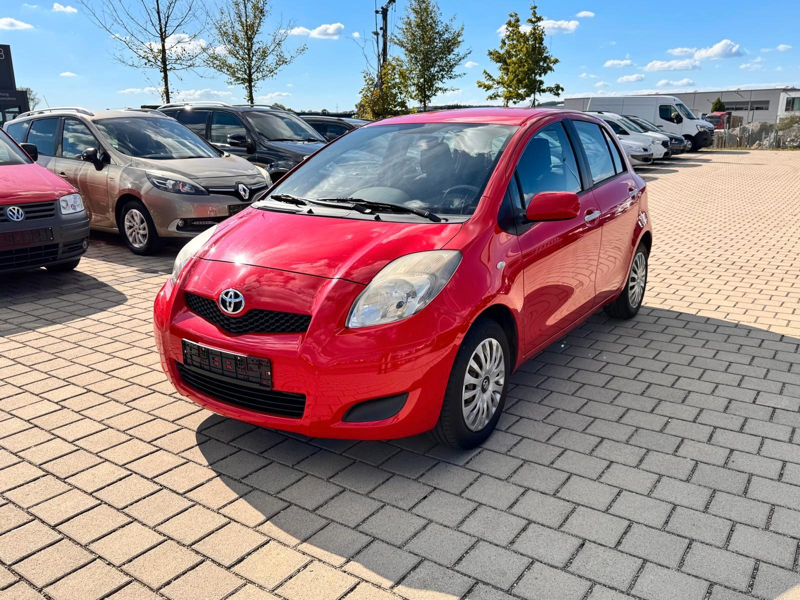 Toyota Yaris Cool Edition / 1.Hand  / TÜV 06 - 2028