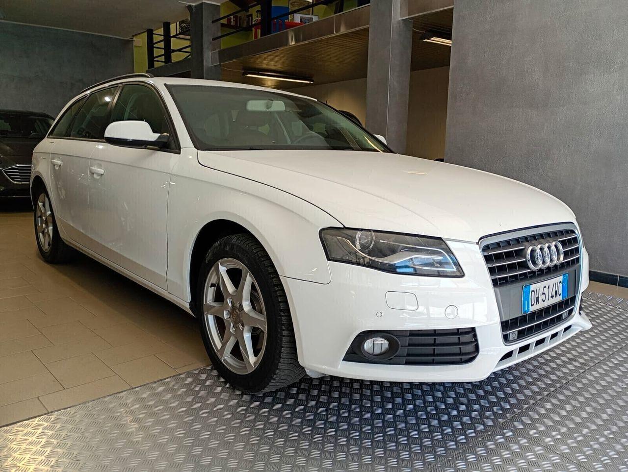 Audi A4 2009 — interior