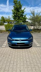 Volkswagen e-Golf CCS Pacific Blue - Volkswagen Golf: Pacific