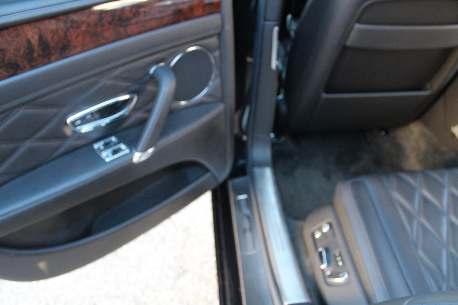 Flying Spur 6.0 W12 Muliner Ausstattung!