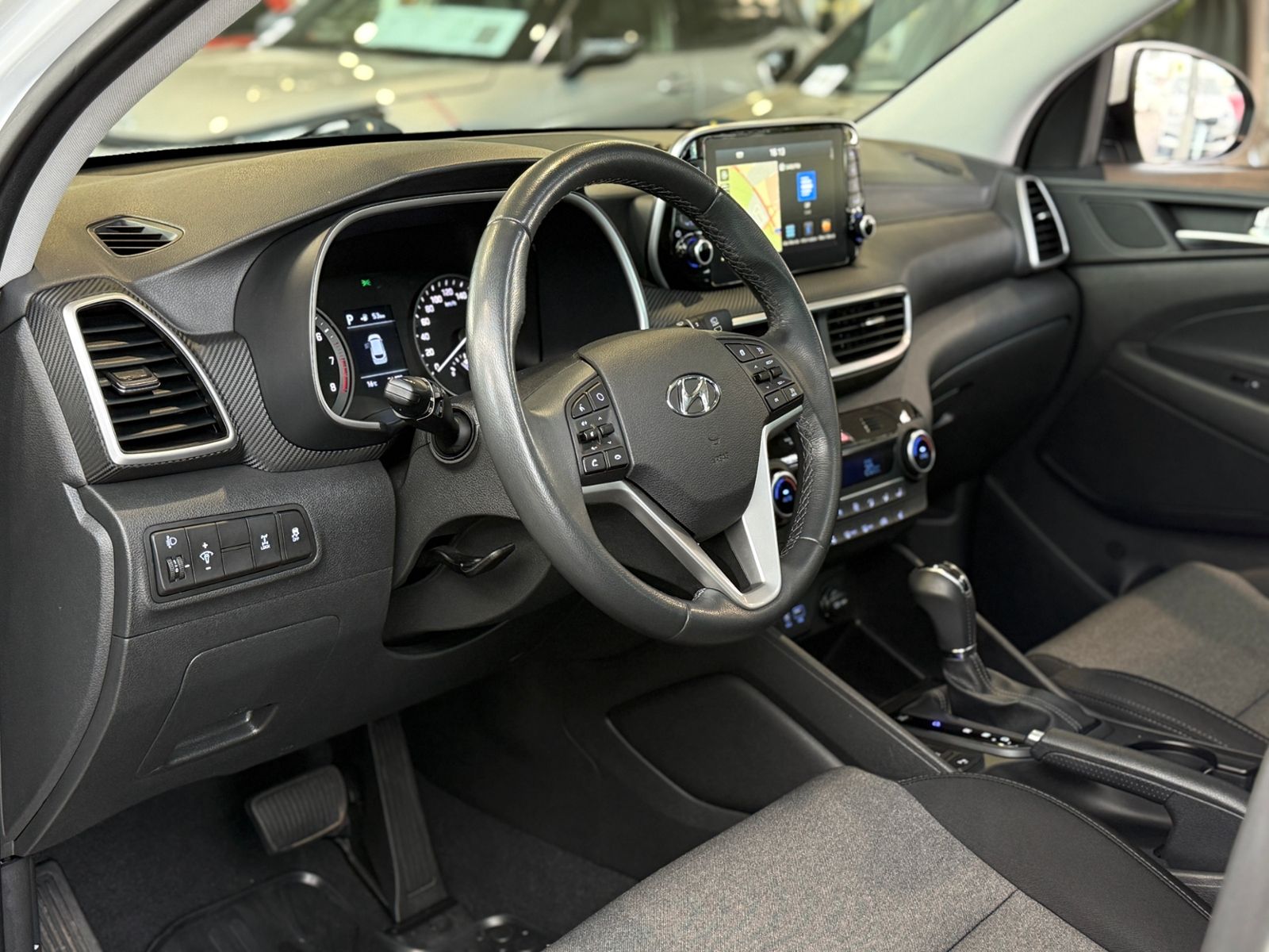 Fahrzeugabbildung Hyundai TUCSON Premium 4WD PANO AHK LED