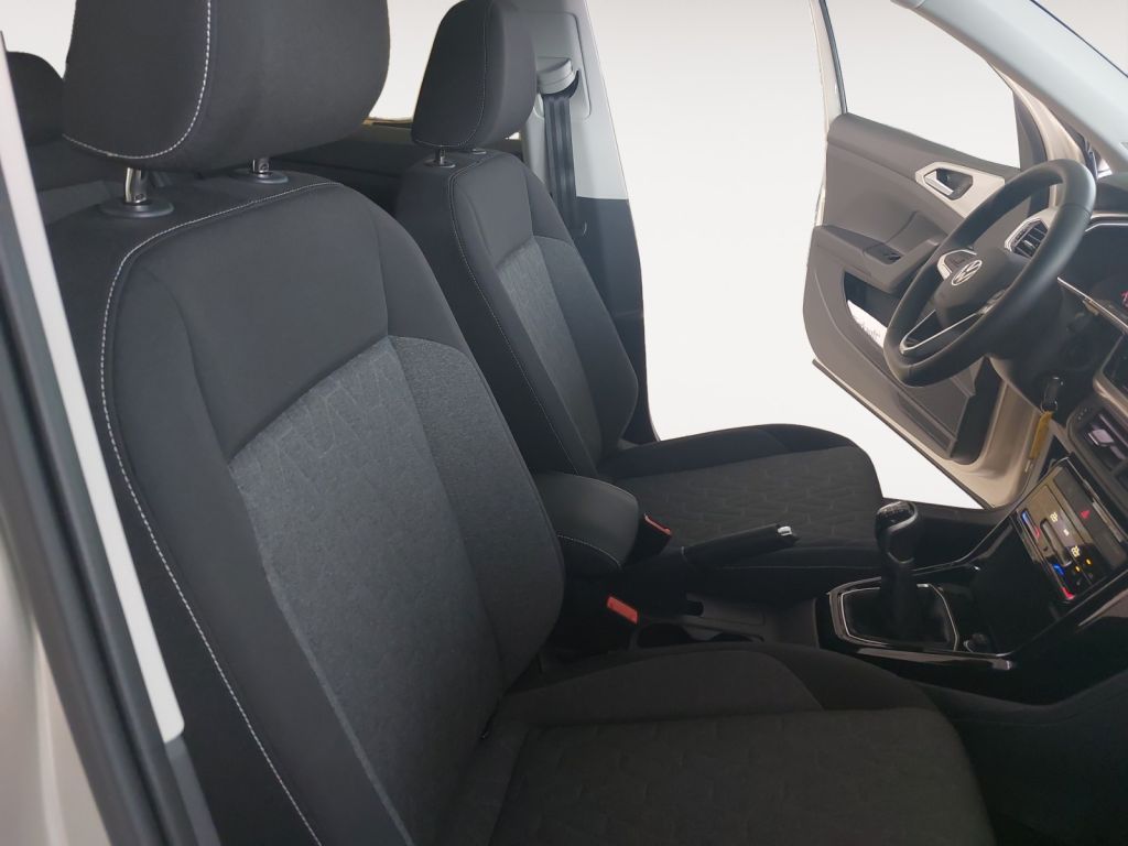 Fahrzeugabbildung Volkswagen T-Cross 1.0 TSI Move AHZV Navi