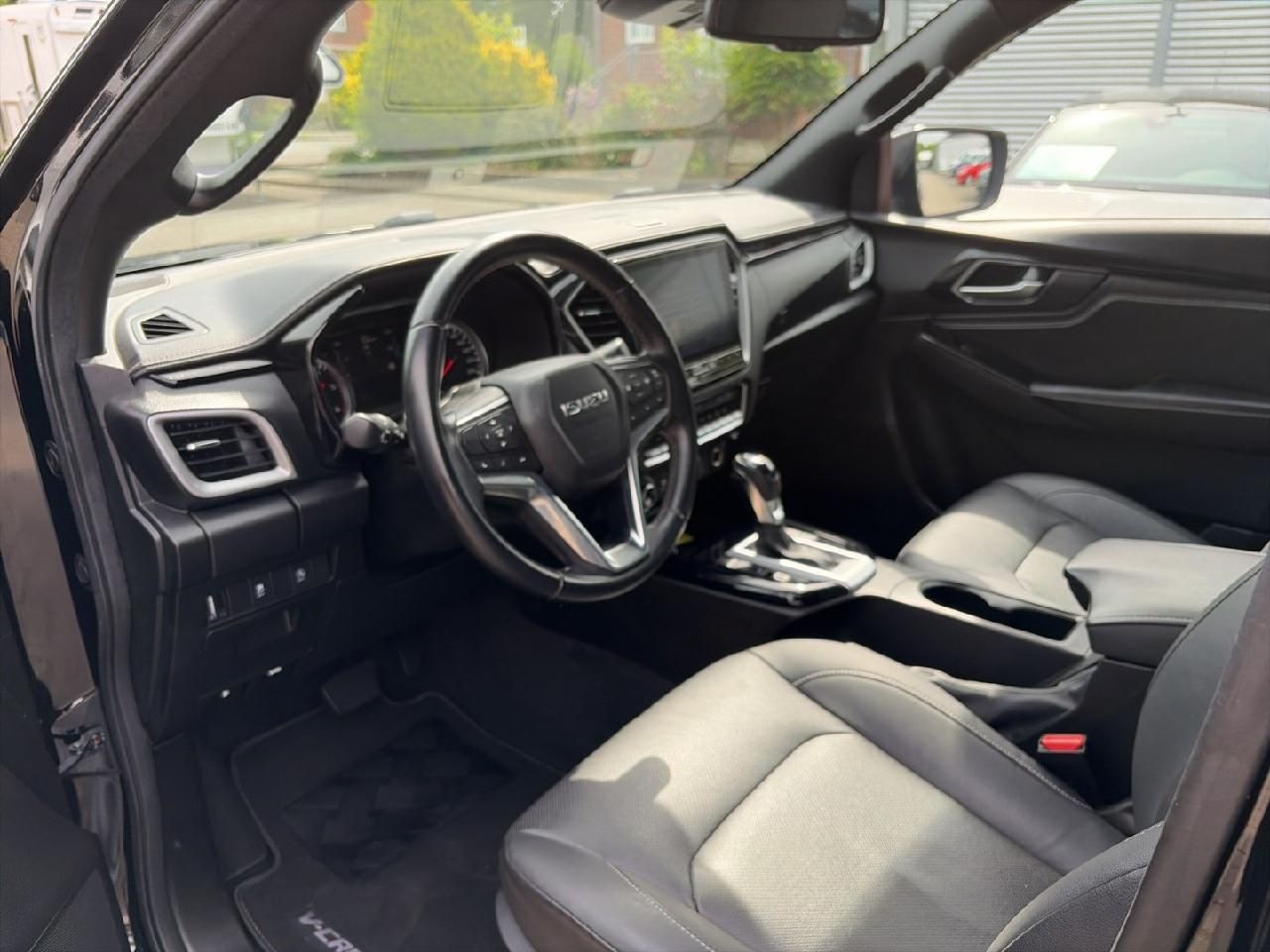 Fahrzeugabbildung Isuzu D-Max Double Cab 1,9 V-CROSS
