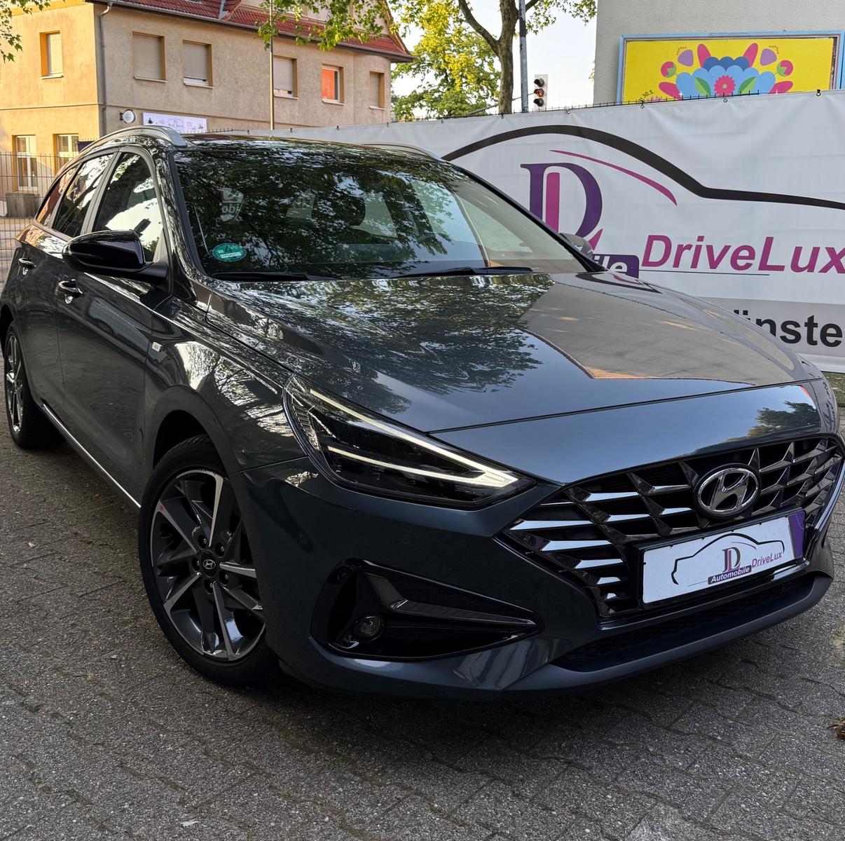 Hyundai i30 cw Edition 30+ Mild-Hybrid/Pano/Automatik