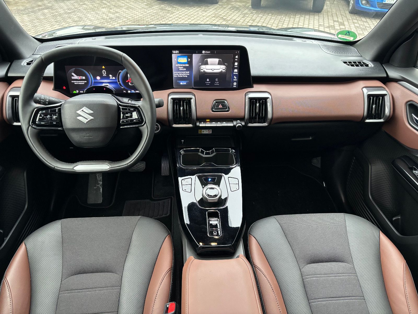 Suzuki e Vitara - Bild 11