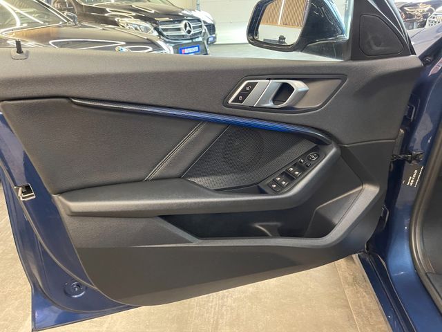 BMW 118 d Sport Line *LED*PDC*CARPLAY*TOUCH*SHZ*TEMP