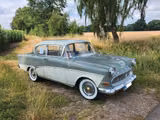 Opel Rekord - Opel Rekord mit Benzin-Antrieb