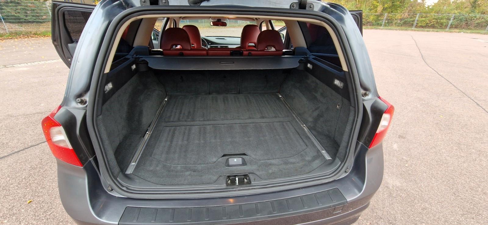 Volvo V70 2007 — photo 10