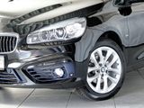 BMW 218 Active Tourer i Sport Line Klimaa. Navi PDC - BMW 218 Active Tourer aus 2017