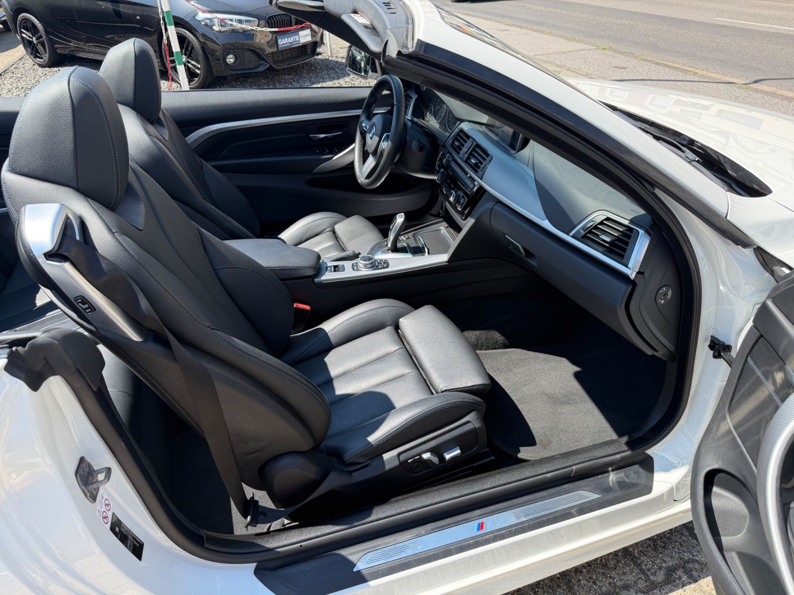Fahrzeugabbildung BMW 420 i Cabrio M SPORT 1-HAND NAVI AUTOMATIK LED
