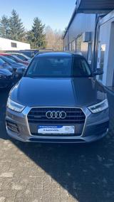 Audi Q3 sport Quattro 2.0 TFSI S Tronic 1JahrGarantie - Audi Q3 Gebrauchtwagen in Frankfurt