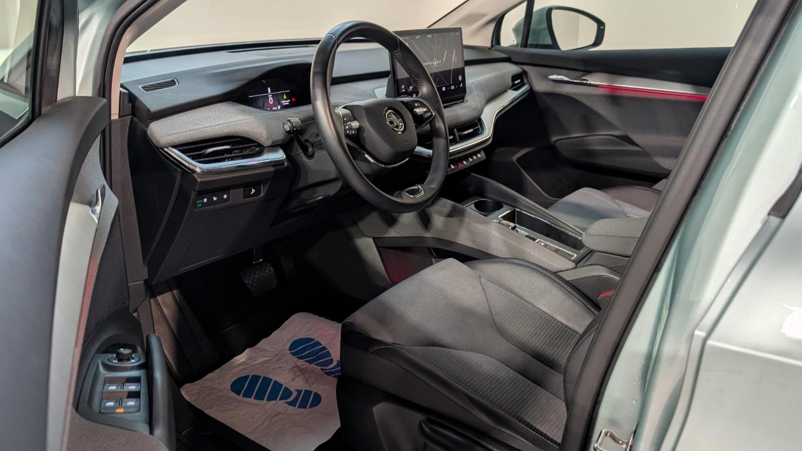 Skoda Enyaq 60 Loft LANE*FRONT*SHZ*KAM*PANO*MATRIX