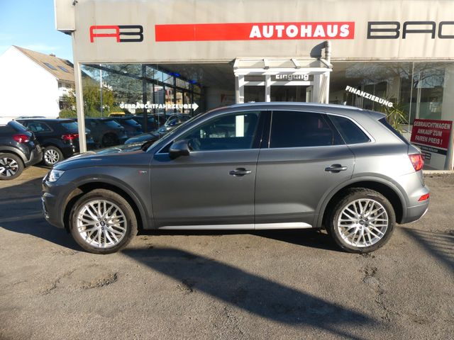 AUDI Q5 40 TDI quattro sport Automatik AHK