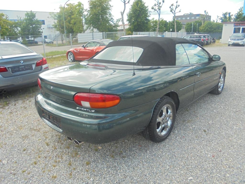 Chrysler Stratus