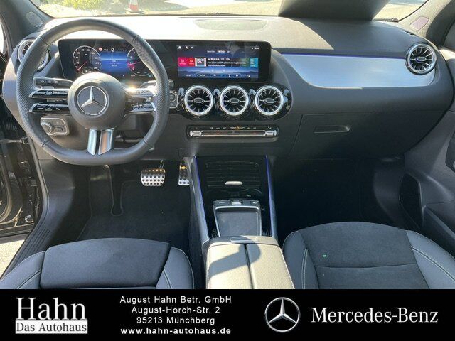 Fahrzeugabbildung Mercedes-Benz GLA 200 AMG/NIGHT/MULTIB./AHK/360/PANO/TOTW./..
