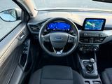 Ford Focus Turnier Titanium X Hybrid - Ford Focus Titanium mit Hybrid-Antrieb (Benzin/Elektro)