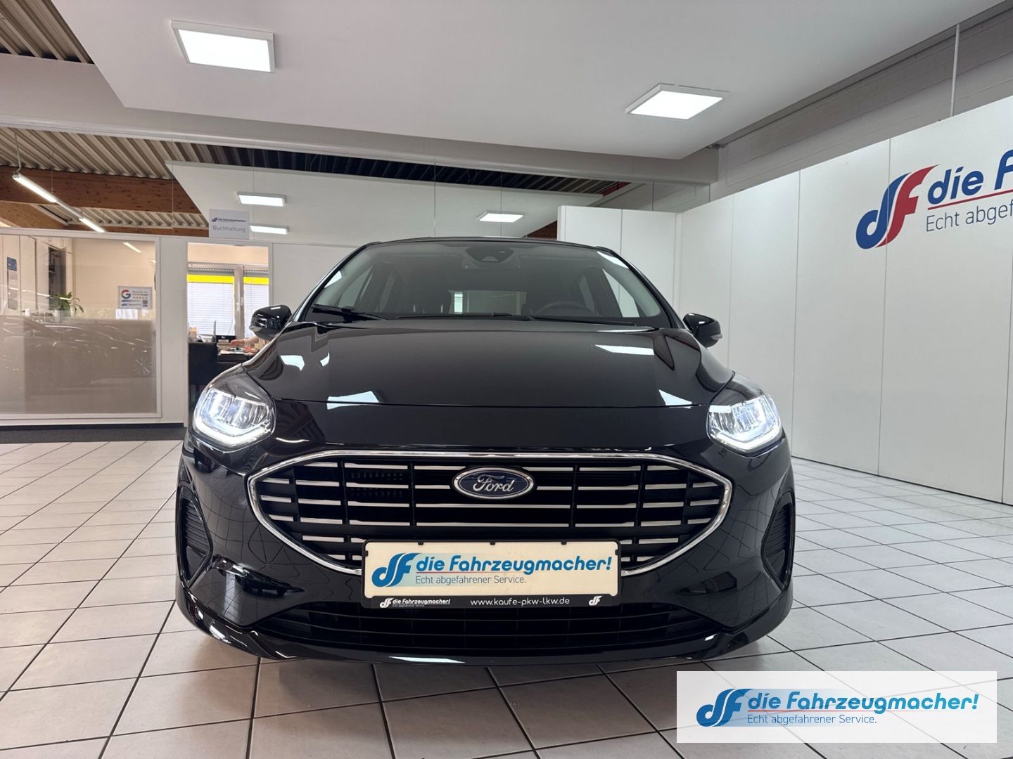 Fahrzeugabbildung Ford Fiesta Titanium X Navi LED Blendfreies Fernl. Ku