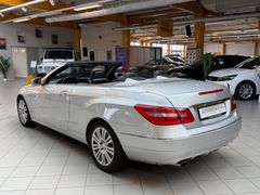 MERCEDES-BENZ E 250 CGI Cabrio|Navi|Airscarf|SHZ|PDC|Bi-Xenon