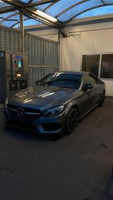 Mercedes-Benz C 250 AMG Line Autom. AMG Line - Mercedes-Benz C 250: Grau