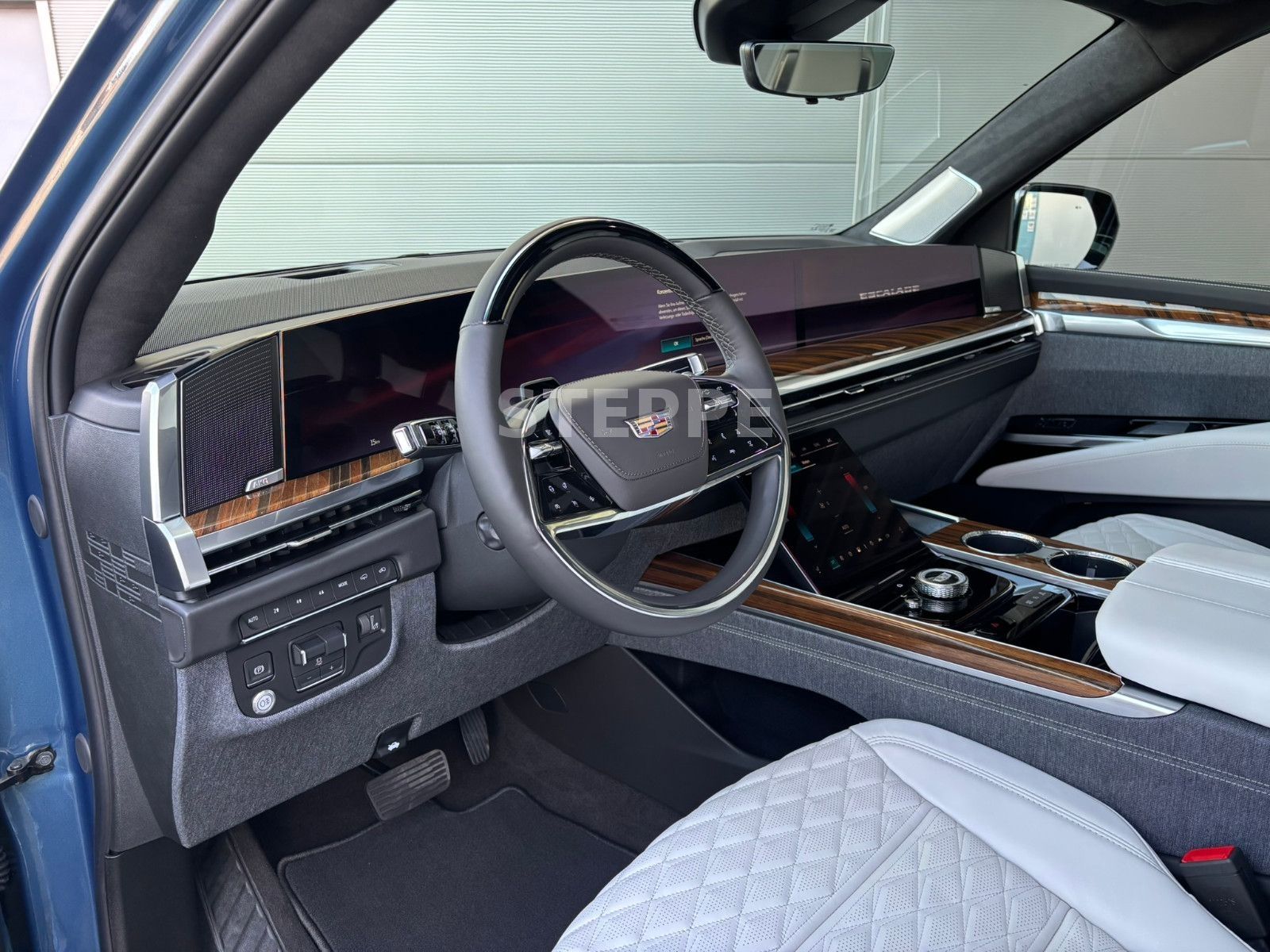 Cadillac Escalade FACELIFT MY26 6.2 V8 Sport Platinum 24"