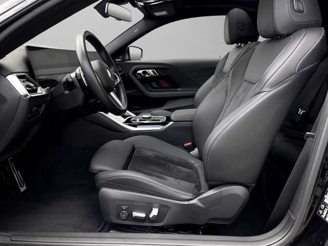 Foto Nummer 9: BMW 240i xDrive