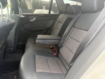 Mercedes E 350 - 6