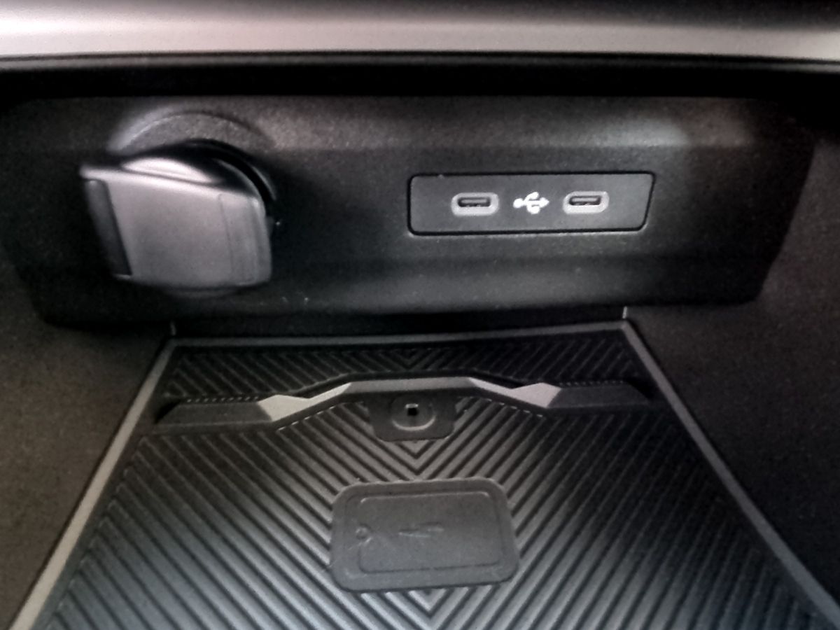 Fahrzeugabbildung Dacia Bigster Journey HYBRID 155