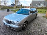 Mercedes-Benz E 270 CDI T AVANTGARDE Nahezu VOLL - gebrauchte Mercedes-Benz E 270 aus dem Jahr 2002