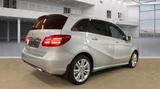 Mercedes-Benz B 220/Pano/Automatik/Top Zustand/Kamera - Mercedes-Benz B 220 mit Panoramadach