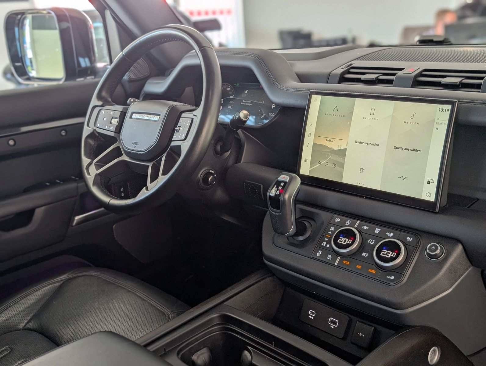 Vehicle image Land Rover Defender 110 D300 X BLACK AHK MATRIX 130.000 RRP