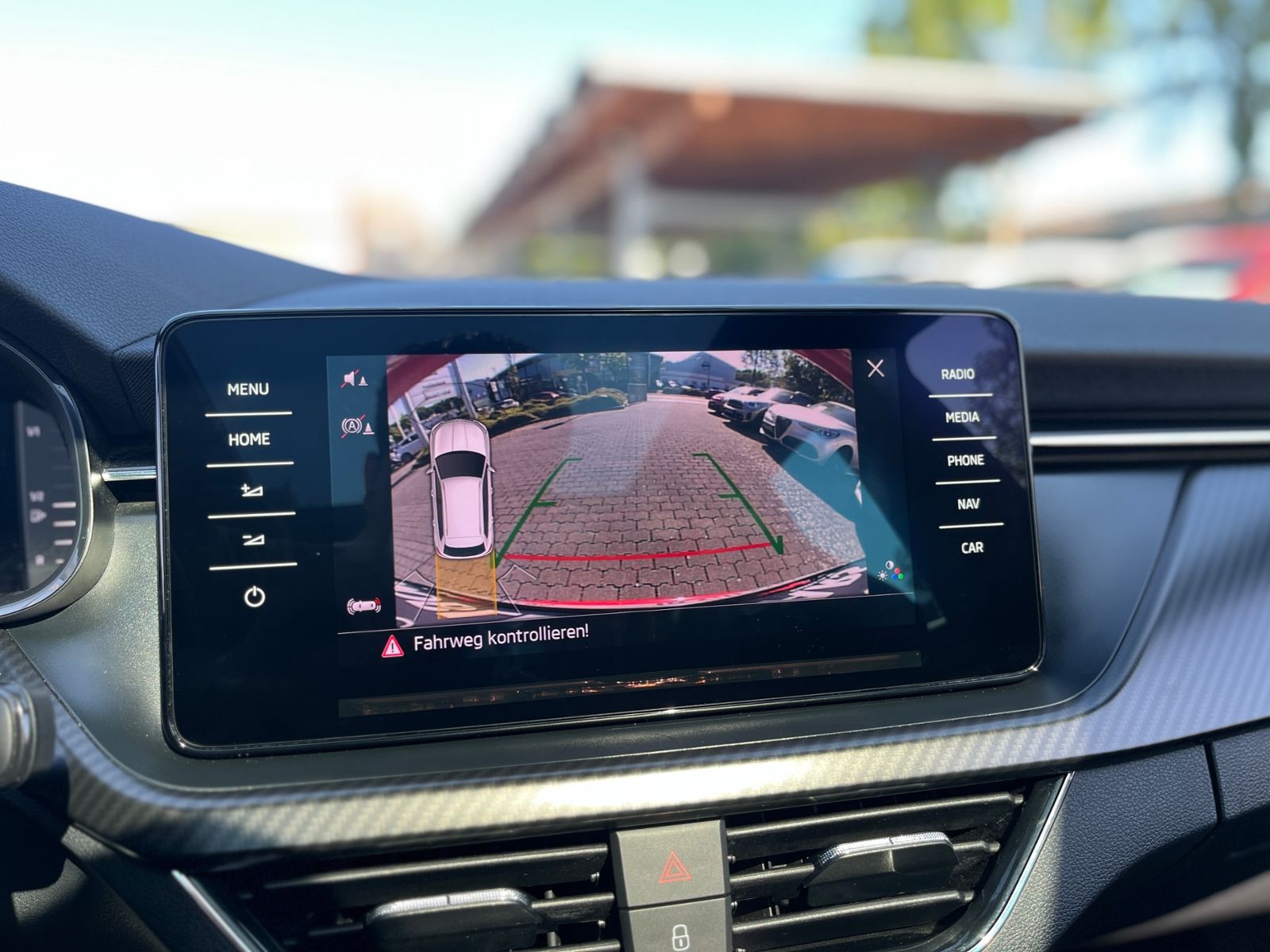 Fahrzeugabbildung SKODA KAMIQ  Monte Carlo PANO ACC KAM LED
