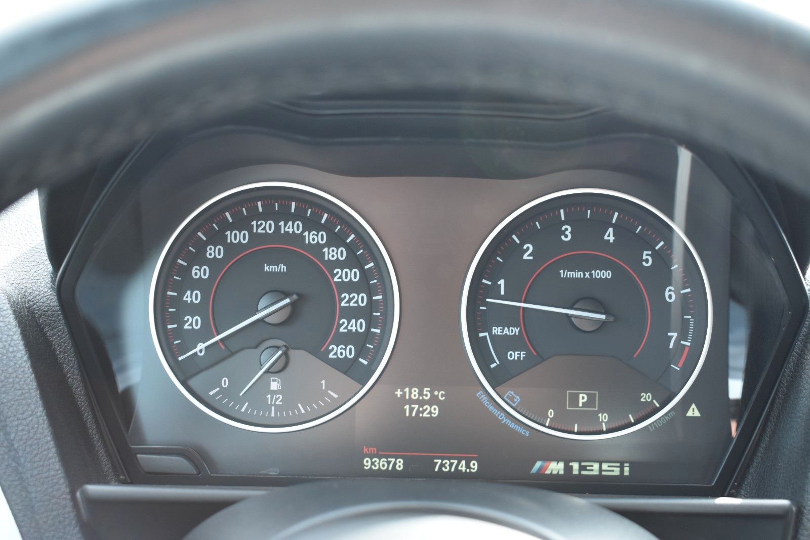 Fahrzeugabbildung BMW BMW M135i xDrive H&K 19 Zoll Navi Prof