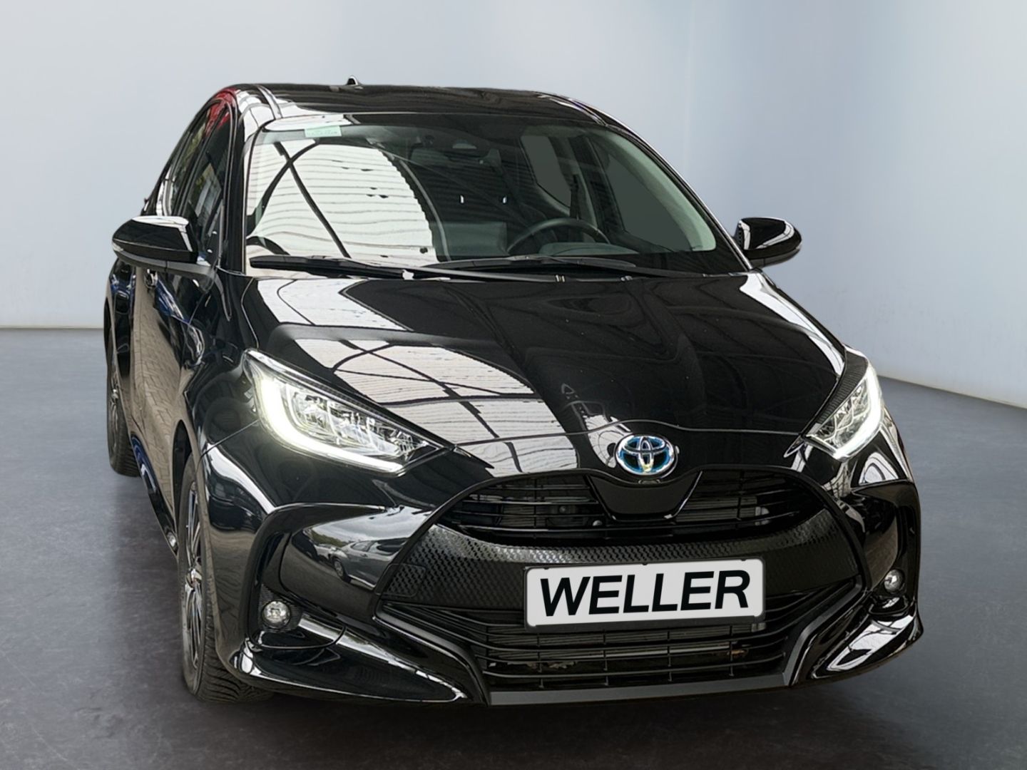 Toyota Yaris Hybrid 1.5 Team D *LED*SHZ*CAM*ACC*CarPlay imagem 3