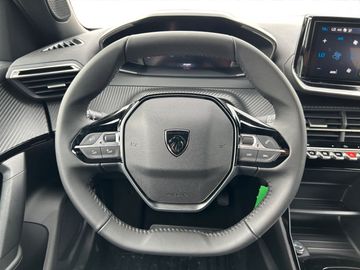 Peugeot 2008 1.2 145 Allure LED+SHZ+Alcant.+PDC+SpurH