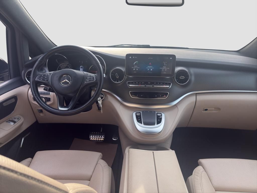 Fahrzeugabbildung Mercedes-Benz V 300 d AVANTGARDE EDITION Lang Leder*Pano*SD*LM