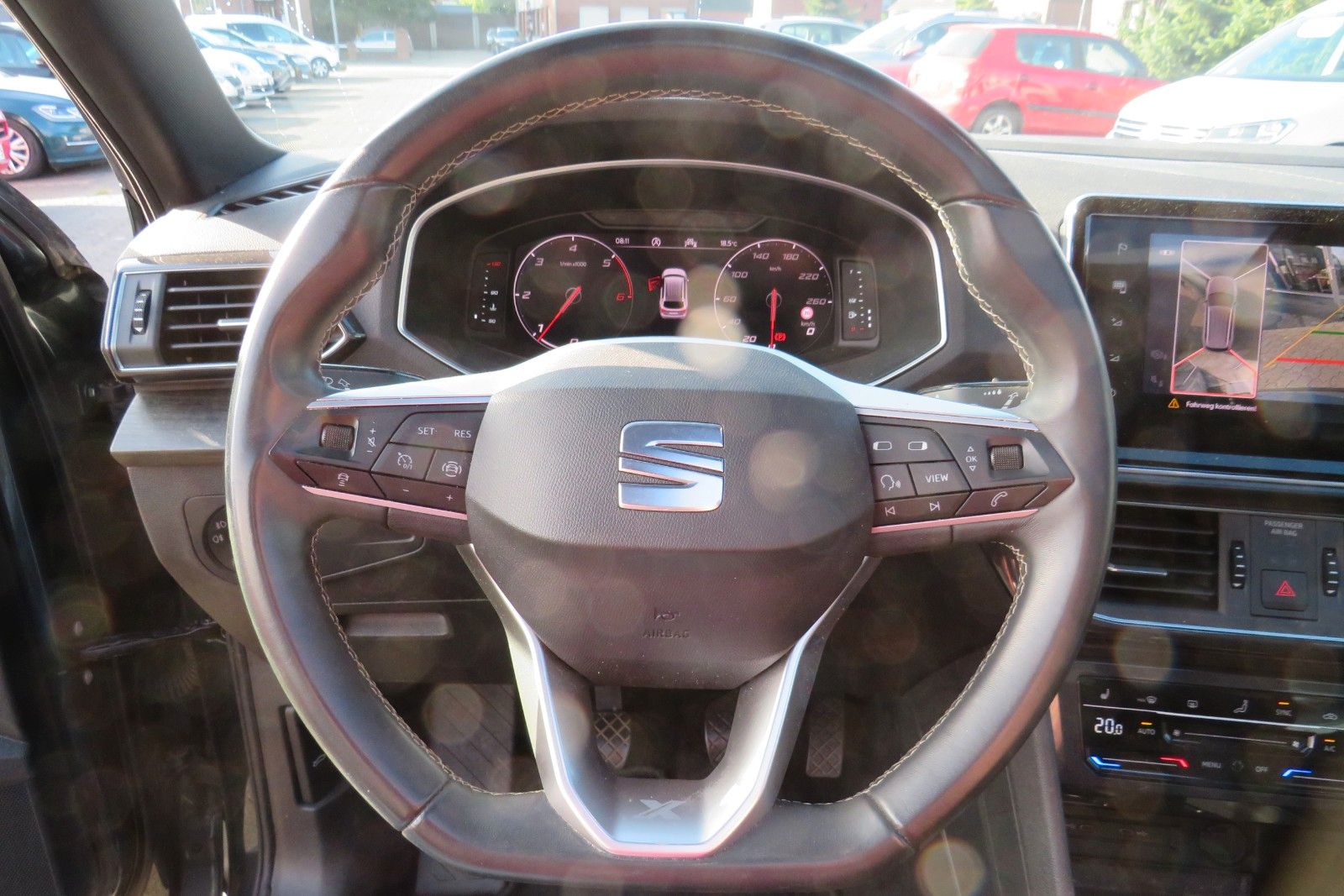 Fahrzeugabbildung SEAT Tarraco Xcellence PANO 7S ACC NAVI LEDER  LED