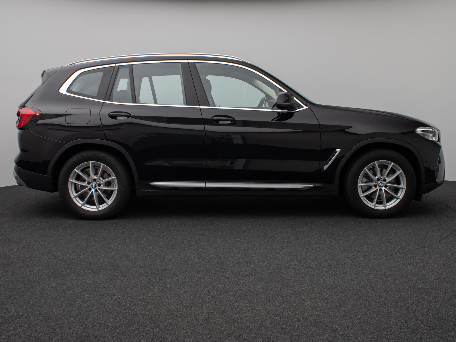 Fahrzeugabbildung BMW X3 xD20d Kamera DAB Leder AHK LED Sport 18Zoll